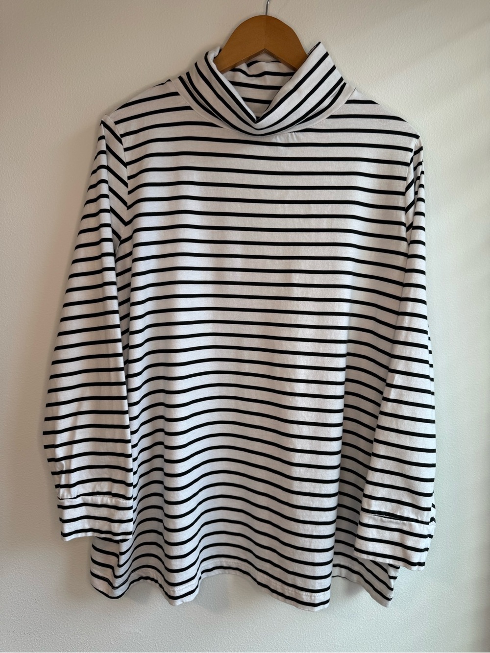 Woman  Within  Women’s  1X  Black  White  Striped  Turtleneck  Top  Lightweight